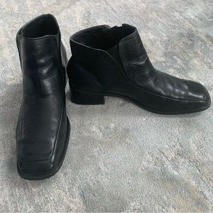 Bruno Valenti Calf Skin Black Leather Square Toe Boot: 11m: Pre-loved❤️